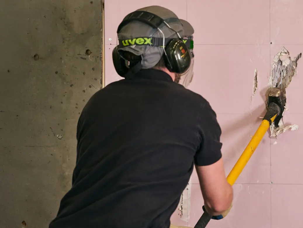 Assuring protection against forced entry