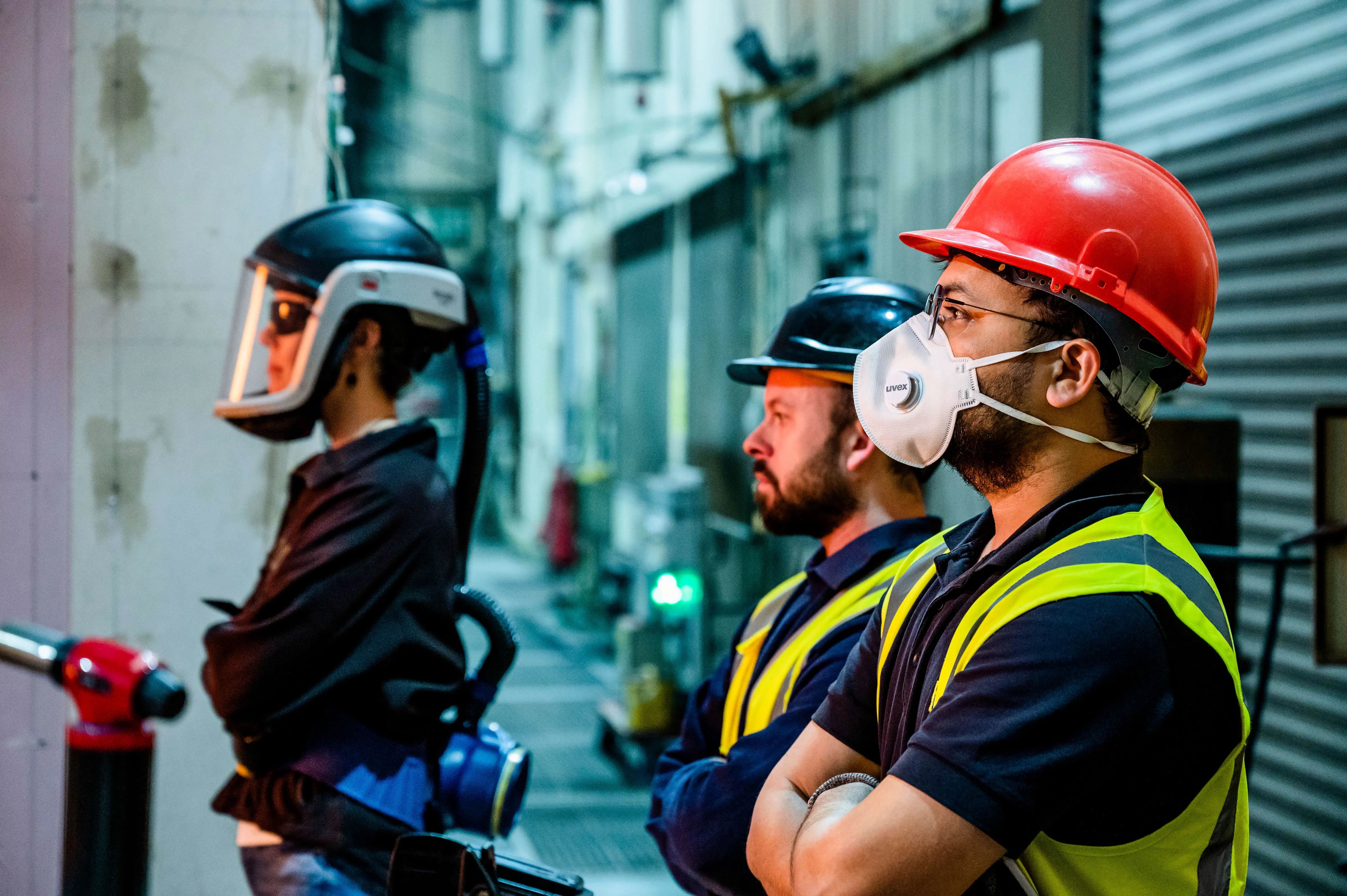 Multi-sensor fire alarm tests to avoid false alarms